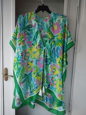 Pretty Persuasions Green Floral Tie-Front Tunic